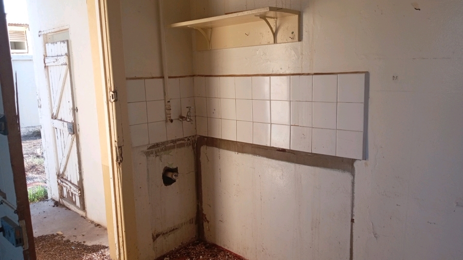 2 Bedroom Property for Sale in Aberdeen Eastern Cape